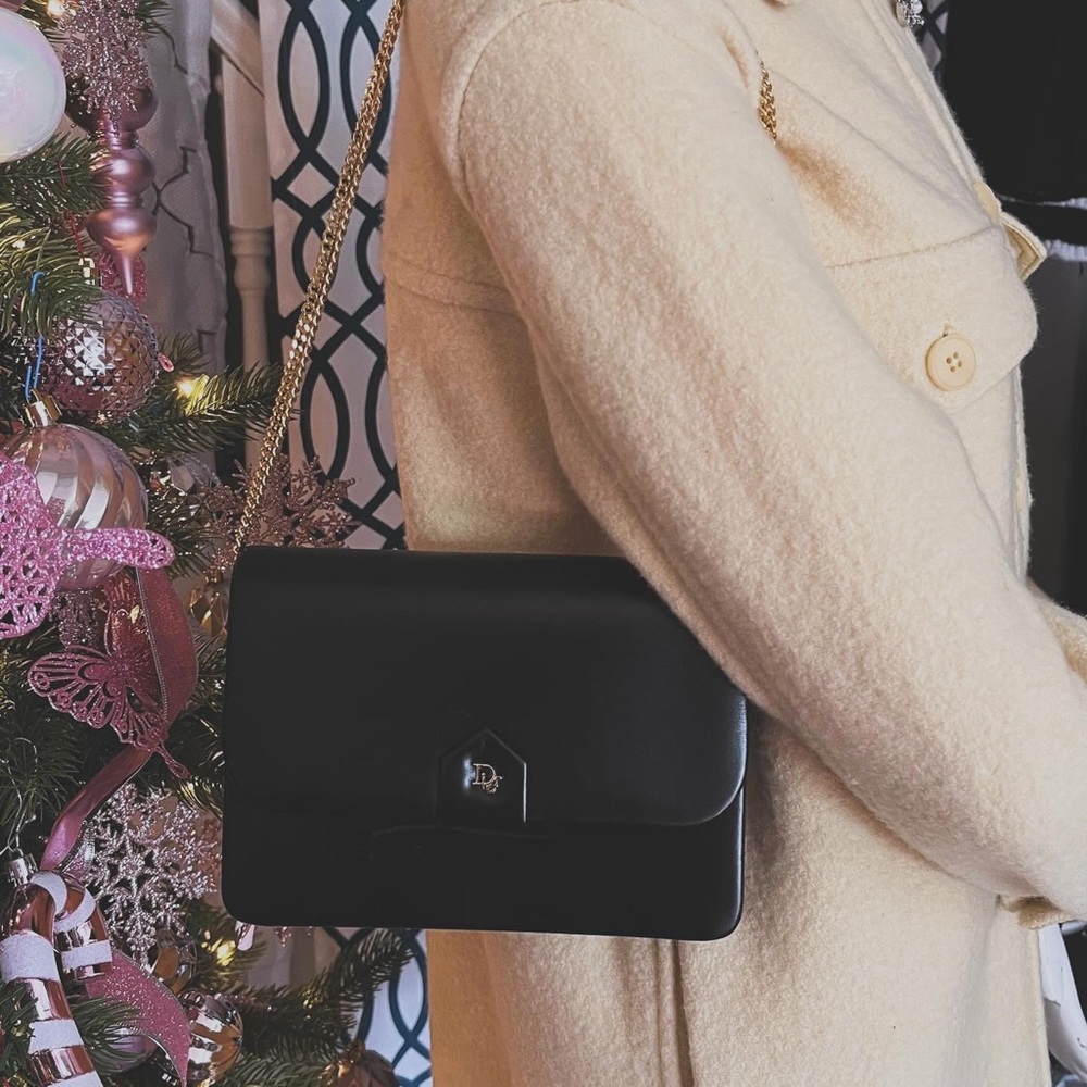 (700‼️) Vintage Dior Crossbody Clutch - Picture 2 of 10